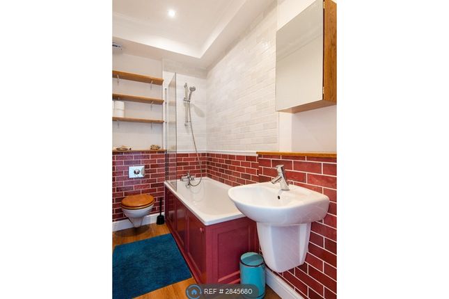 Flat D, Buckingham Road, Brighton photo 3