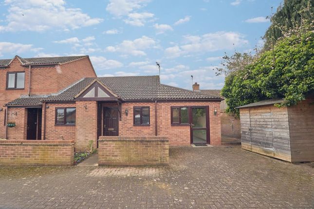 Bungalow to rent in Peppers Close, Mountsorrel, Loughborough