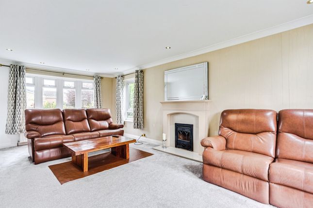 45, Marriott Grove, Wakefield photo 2
