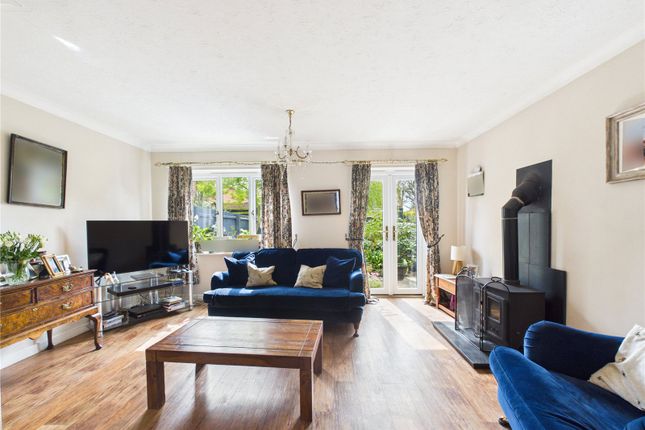 16, Parsons Hill, Woodbridge photo 2