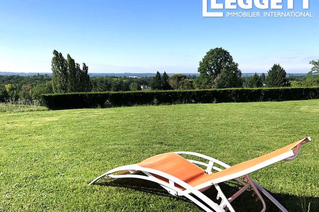 Thumbnail Villa for sale in Champcevinel, Dordogne, Nouvelle-Aquitaine