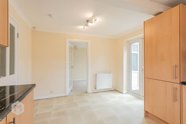 30 New Drake Green, Bolton photo 4
