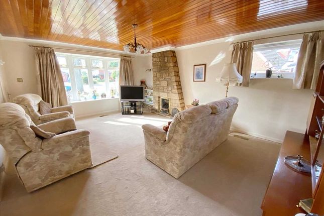 9, Priory Close, Ruskington photo 2
