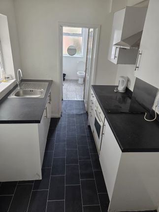 54 St Michaels Street, Nottinghamshire photo 2