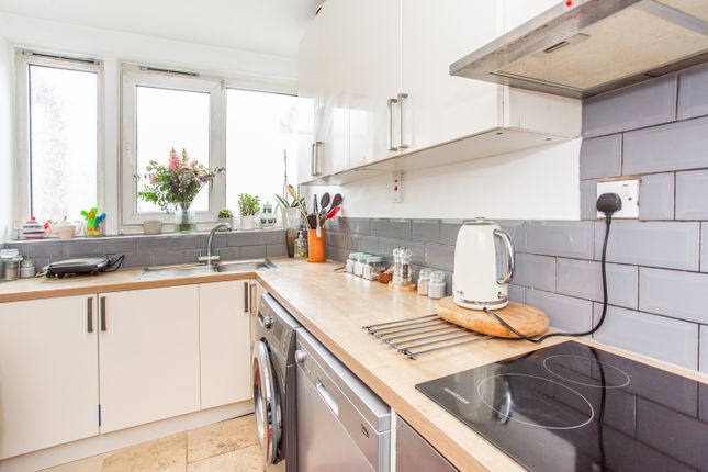 Maisonette for sale in Wrights Road, London