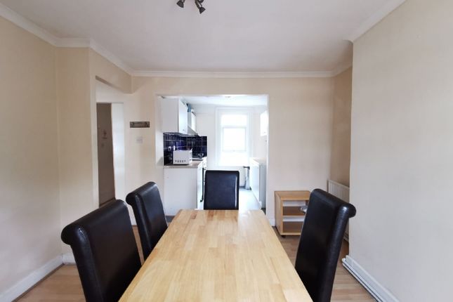 Flat F, 9 Chalton Street, Euston, London, NW1 1JD, London photo 3