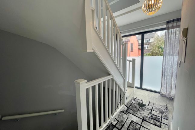 Town house to rent in Winton Lane, Bristol