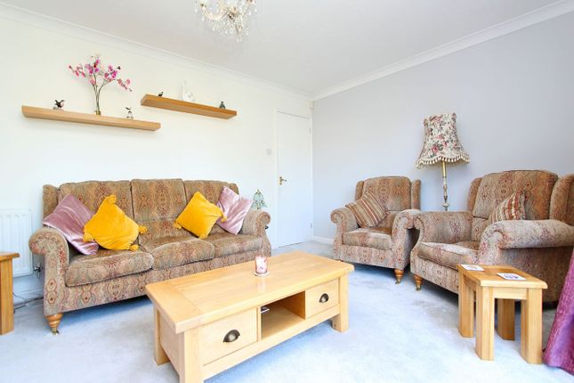 6, Spencers Court, Alveston photo 4