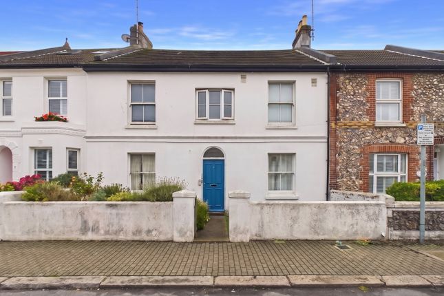 1-bed flat on Milton Street, Worthing, £120,000