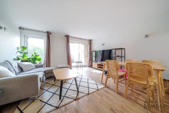 Thumbnail Flat for sale in Harwood Point, Rotherhithe Street
