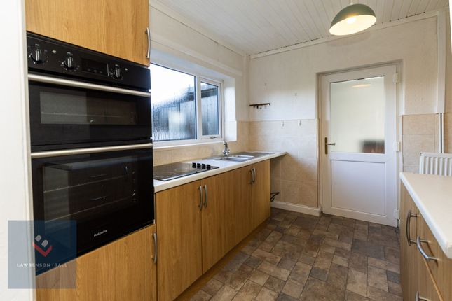 34 Kings Drive, Frodsham photo 3