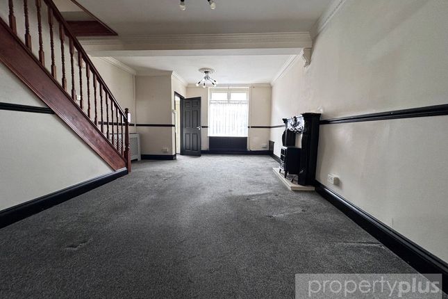 38, Ton Row, Rhondda Cynon Taff photo 5