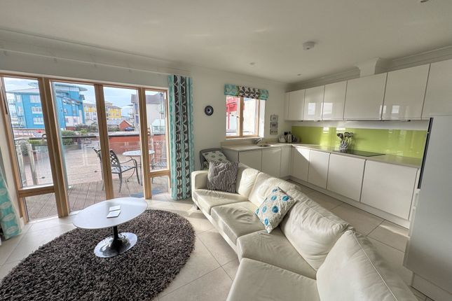 13 Regatta Court, Exmouth photo 3