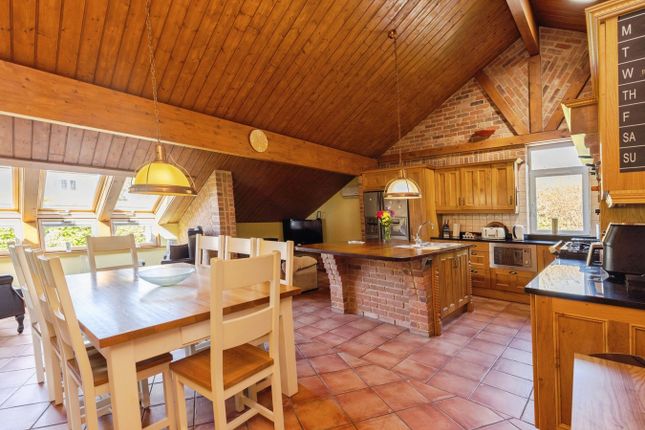 7a, Lavender Lodge, Off Highfield Close, Keighley photo 2