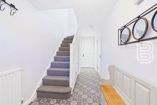 36, Brodie Close, Rugby photo 3