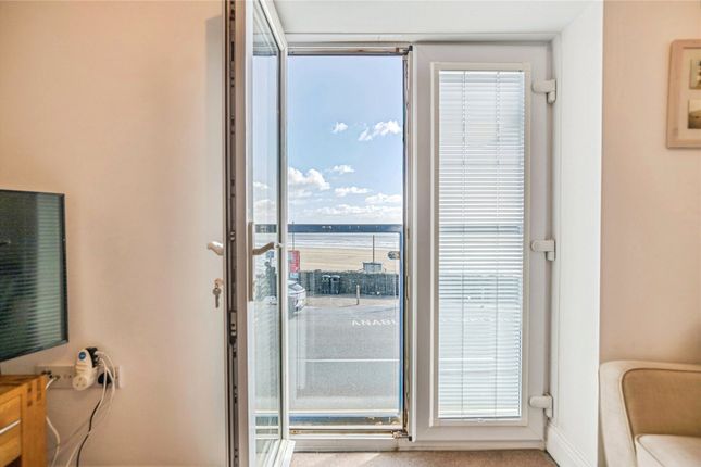 Flat 1,, The Waterfront, Pendine photo 3