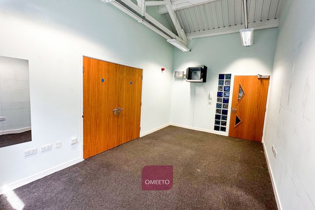 Office to let in 3 &amp; 4 Creative Suite, Pleasley Business Park, Bolsover