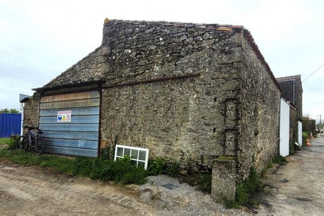 Barn conversion for sale in Tiffauges, Pays-De-La-Loire, 85130, France