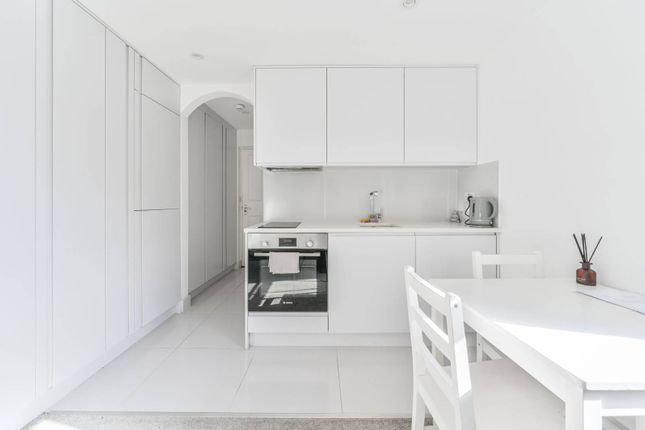 Thumbnail Studio for sale in St Georges Drive, Pimlico, London