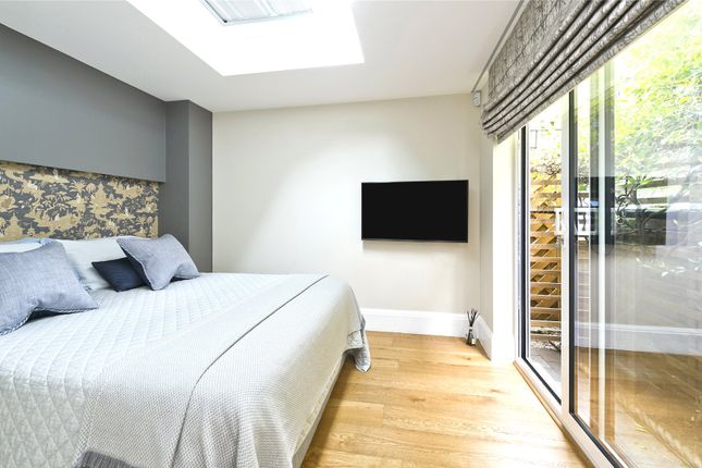 Flat for sale in Cromwell Road, Earls Court, London