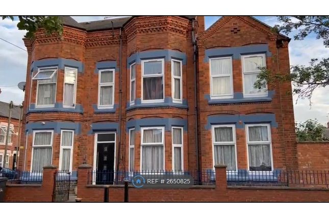 The 6 Bed 6 Ensuite House