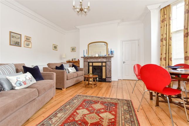 1-bed flat on Dover Road Walmer, Deal, £175,000