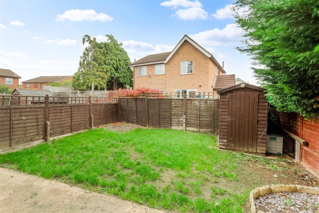Dale Close, Wellingborough photo 3