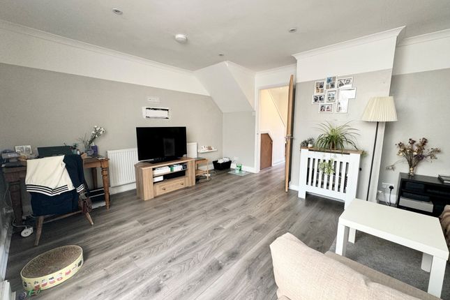 Property to rent in Queens Drive, Bath