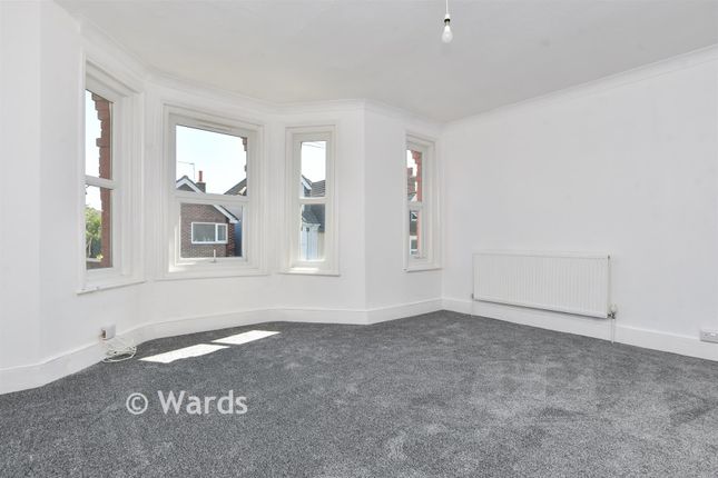 21, Linden Crescent, Folkestone photo 3