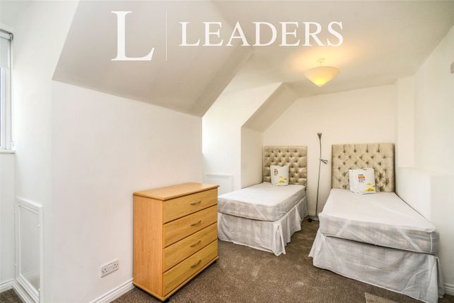 Flat 31, Merton Court, The Strand photo 5