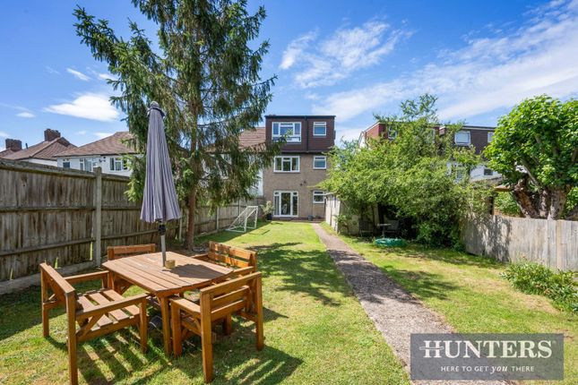 59, Bargate Close, New Malden photo 2