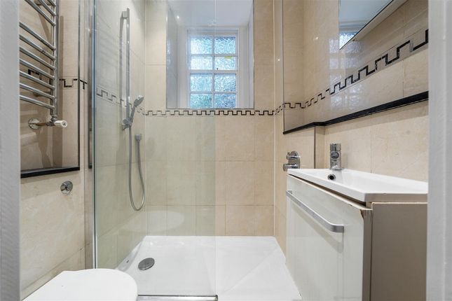Flat for sale in Grove End Road, St John's Wood