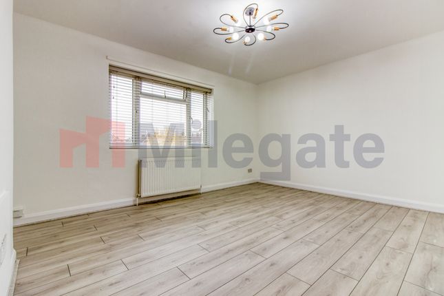 Thumbnail Flat to rent in Angel Hill, Sutton