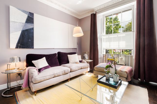 Flat A, 3, Cruikshank Street, London photo 3