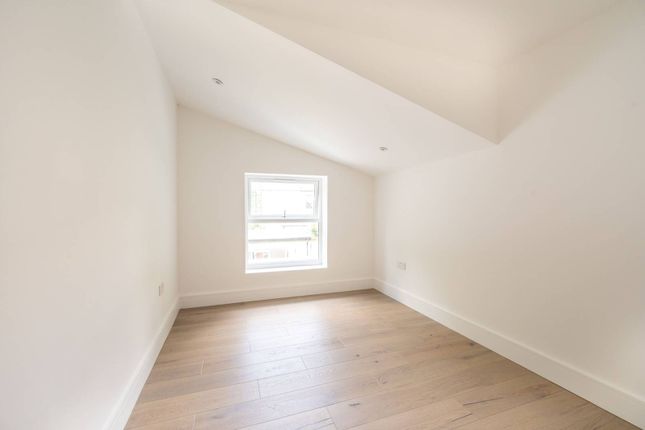 Terraced house for sale in Albert Square, Stratford, London