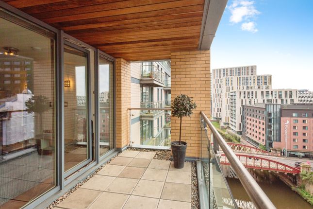 Flat for sale in 12 Leftbank, Manchester