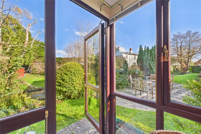7, Willows Court, Pangbourne photo 3