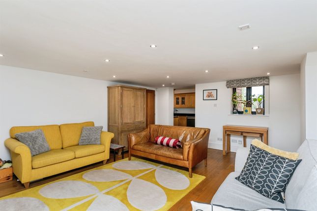 4, Mount Barns, Poplar Hall Lane, Chester photo 2