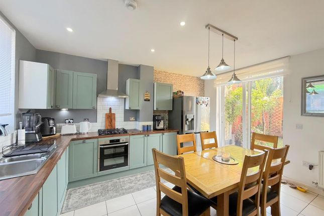 445, St. Saviours Road, Leicester photo 2