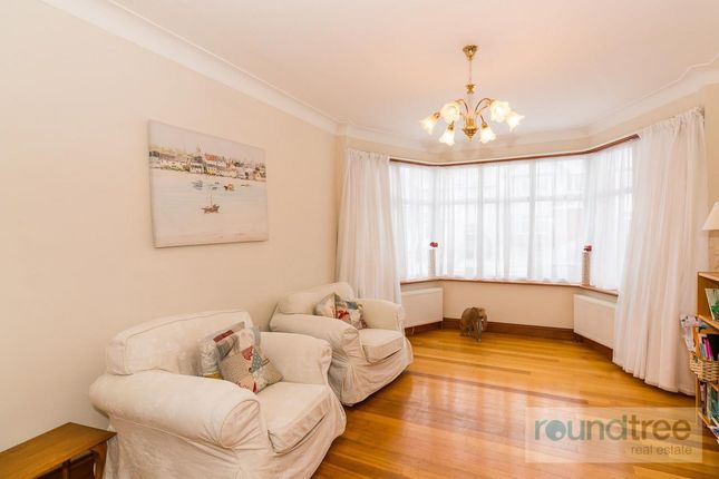 20, Vaughan Avenue, Hendon photo 3