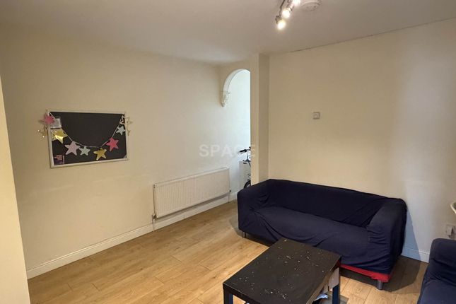 Room 3, Hatherley Road, Reading photo 2
