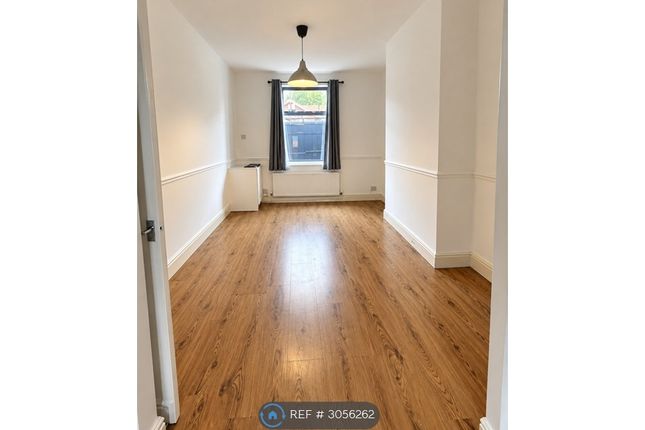 Grosvenor Street, Swinton, Manchester photo 5
