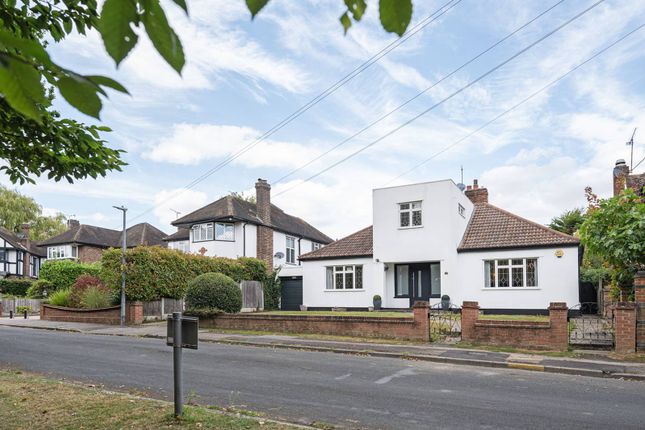 Thumbnail Bungalow for sale in Brook Rise, Chigwell