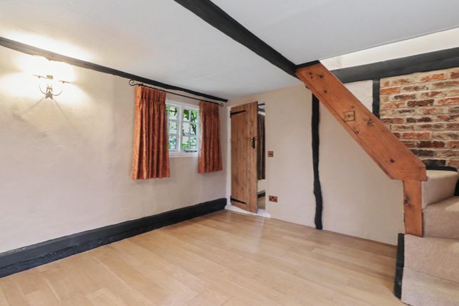 Drovers Cottage, Grove Lane, Cambs photo 5