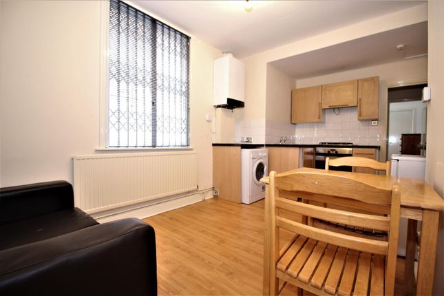 Flat to rent in Evington Road, Off London Road, Leicester
