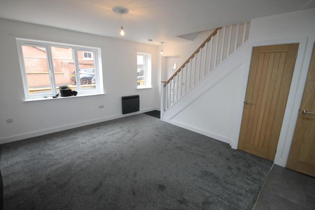 6, Brewers Court, Telford photo 3