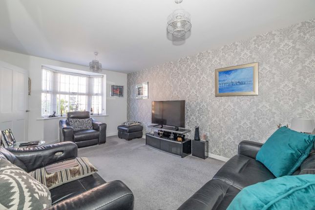 17, Discovery Drive, Canterbury photo 2
