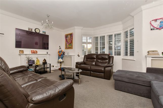 Hillside Road, Sutton photo 2