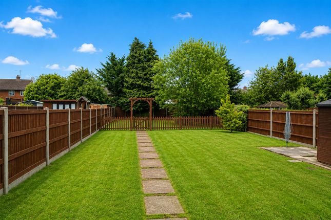 23, Shenley Lane, London Colney photo 4