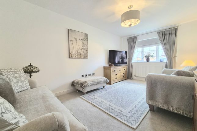 15, Laurel Avenue, Elswick photo 2